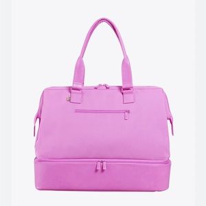 Beis Weekender Bag in Berry